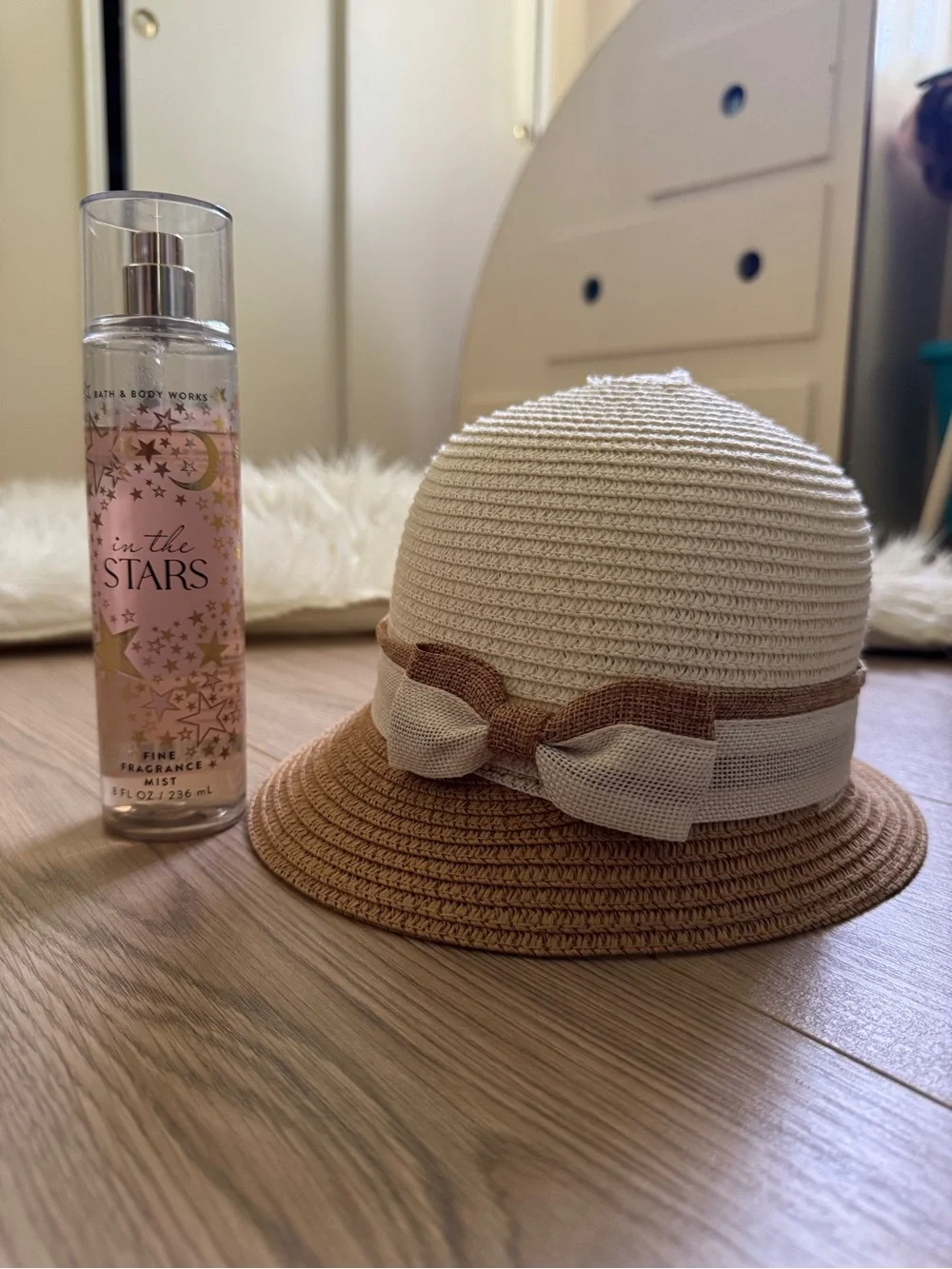 Cottagecore Two-Tone Raffia Sun Hat with Bow Accent - Cream & Tan